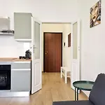 L'altro Krisa バーリ