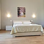 L'altro Krisa * バーリ